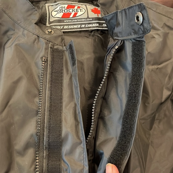 Joe Rocket black mens rain jacket - Picture 10 of 11